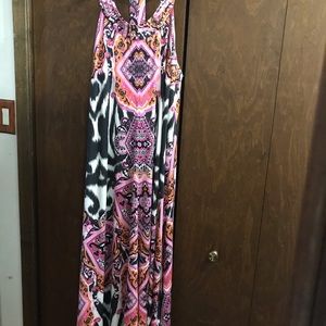 Women’s Sleeveless Dress.